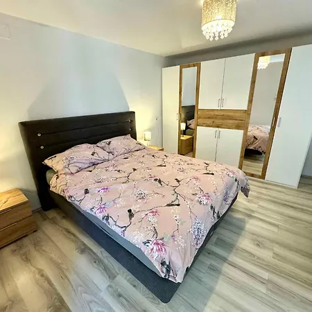 Case de vacanță In 51527
